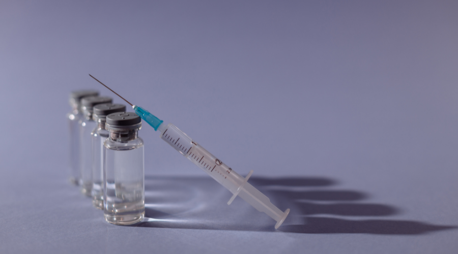 Clicca per accedere all'articolo Vaccinazione per chi ha avuto un’infezione da SARS-CoV-2